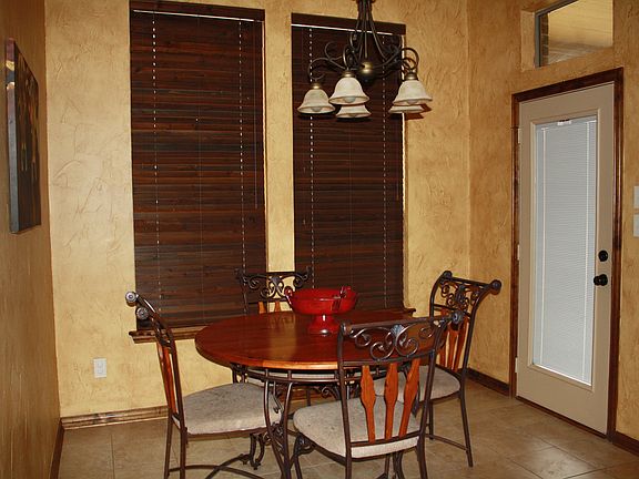 5th image of 120 Mesquite Dr
