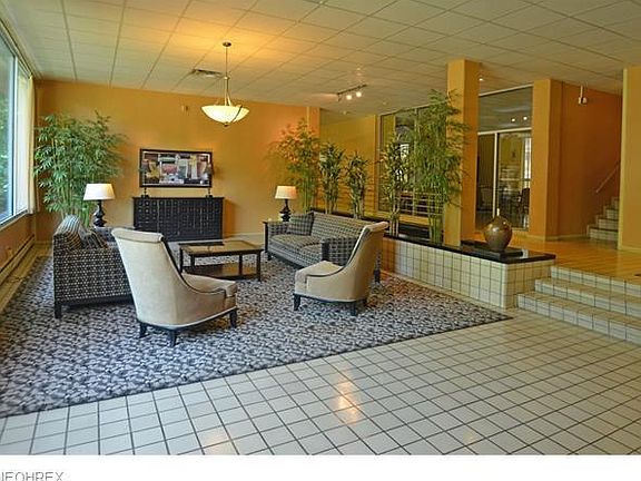 4th image of 10301 Lake Ave #296