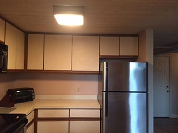 4th image of 33 Maplewood Ave APT 102
