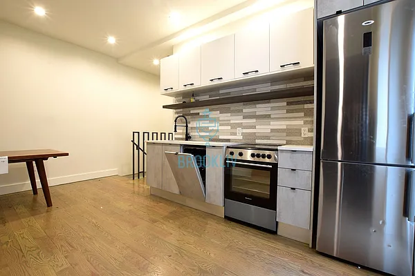 Rented by null | media 26