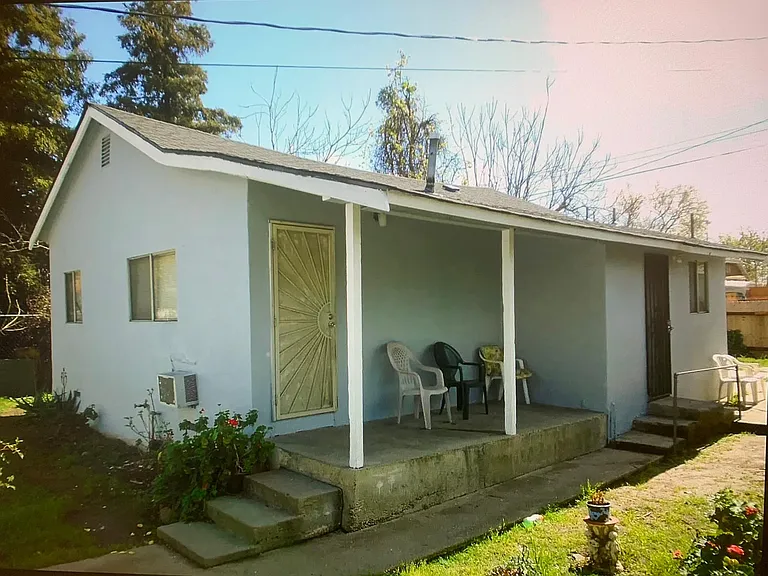 109A Maple St — Photo 17