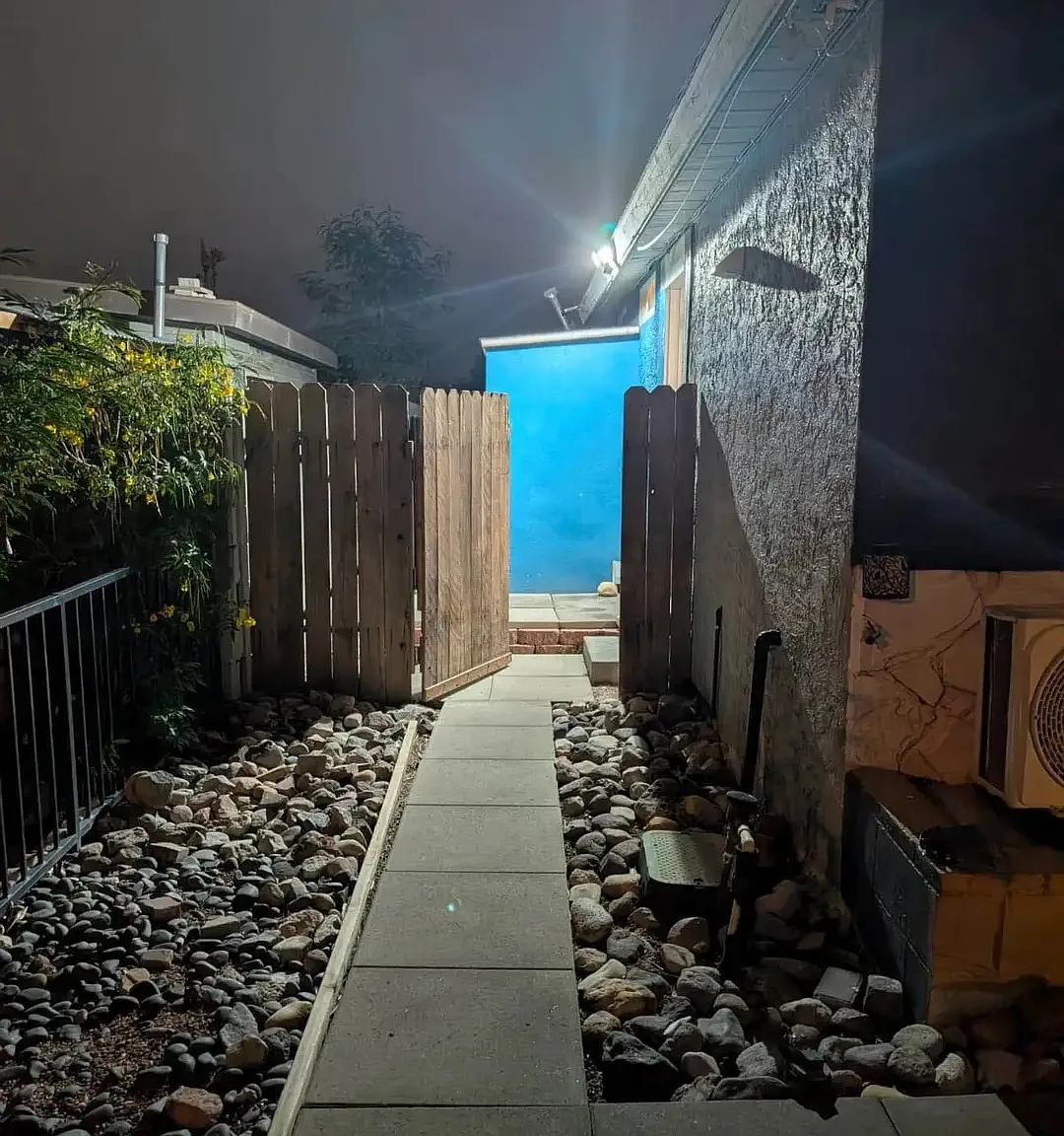 Plainview Ave — Photo 4
