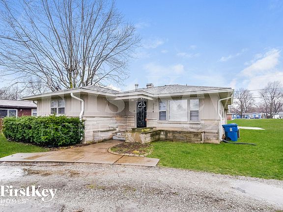 2nd image of 3104 S Kercheval Dr