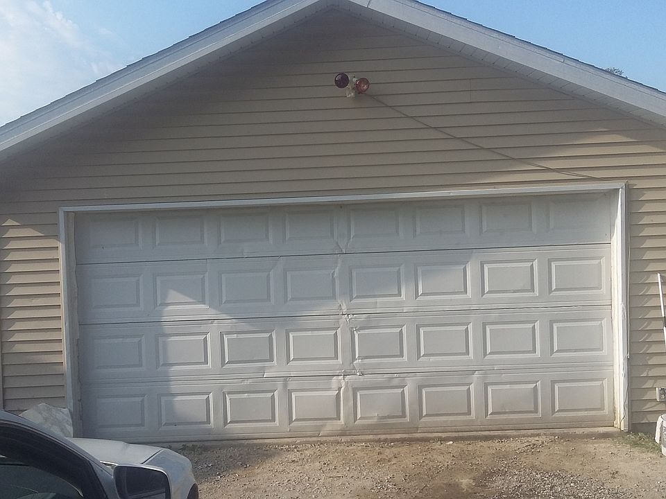 2nd image of 1309 Largent St