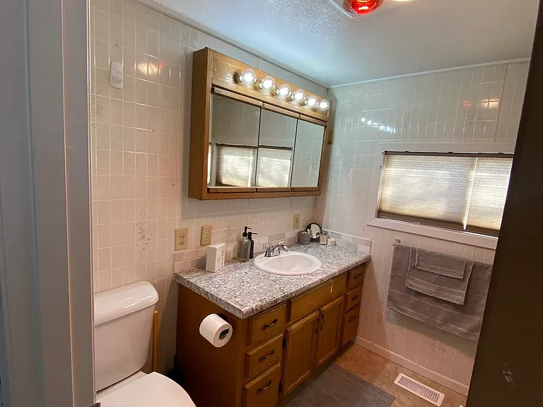 1408 Junction Ave — Photo 22