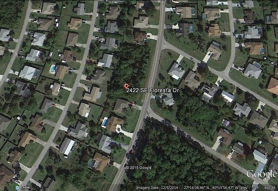 1st image of 2422 SE Floresta Dr
