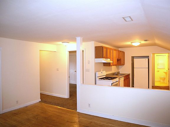 3rd image of 241 Broad St Floor 2
