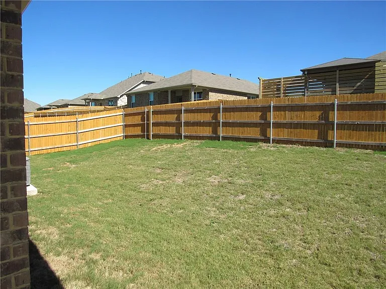 620 Otto Ave — Photo 22