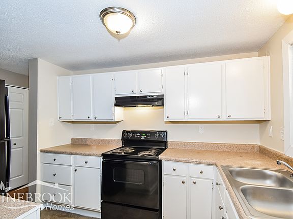 5th image of 4191 Park Forest Dr