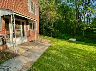 88 Ruel Ave APT 6, Hanover, PA 17331