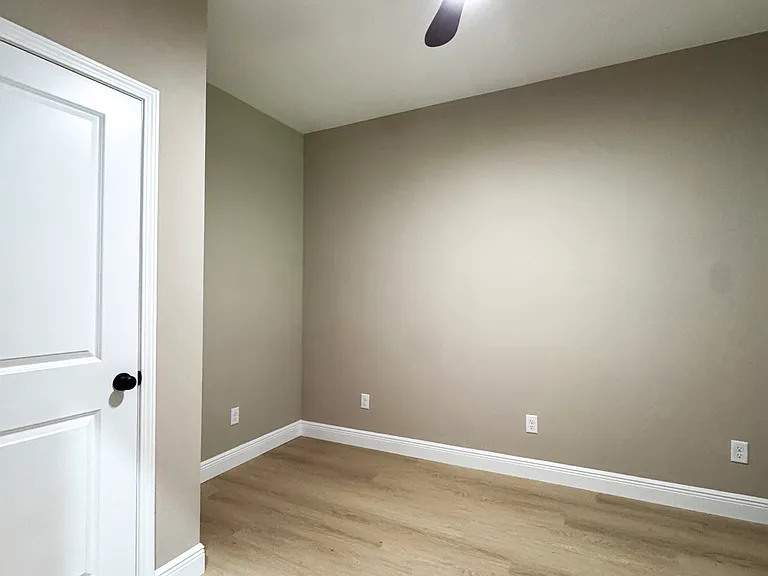 504 E Burgess Rd #C — Photo 7