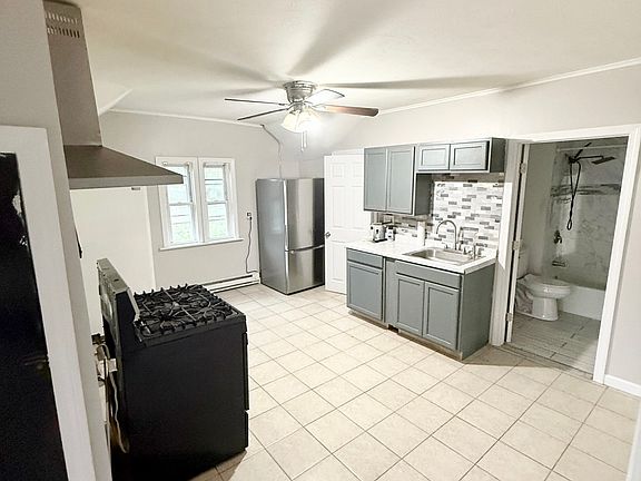 2nd image of 94 Cumerford St Floor 2