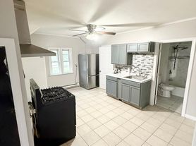 94 Cumerford St, Providence, RI