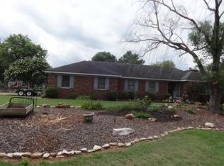 10300 Essex Dr SW, Huntsville, AL 35803