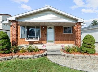 8333 Fremont St, Westland, MI 48185