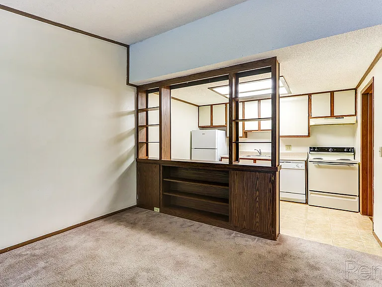 Easton Ridge Apartments — Photo 15