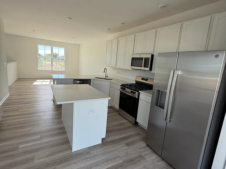 2236 Stonegate Rd — Photo 14