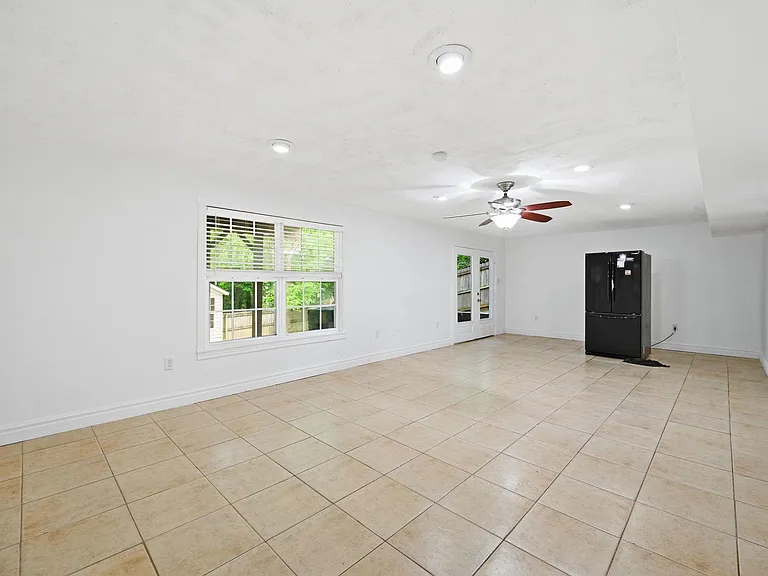 28 Cherry Laurel Dr — Photo 14