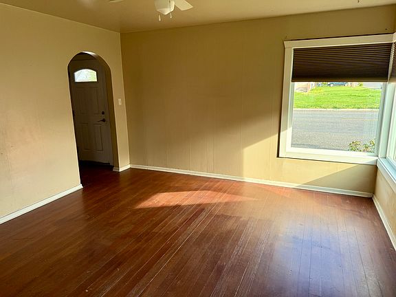 5th image of 1304 Dudley Ave