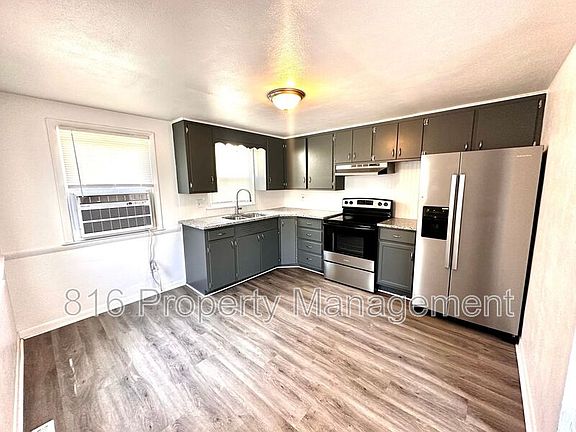 2nd image of 639 S Crysler Ave APT A