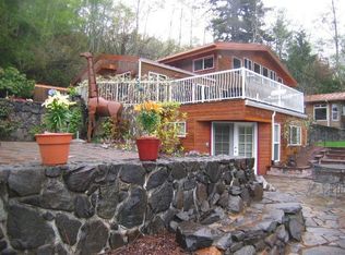 88939 Rustic Ln, Florence, OR 97439