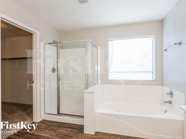 11009 W Frier Dr — Photo 12