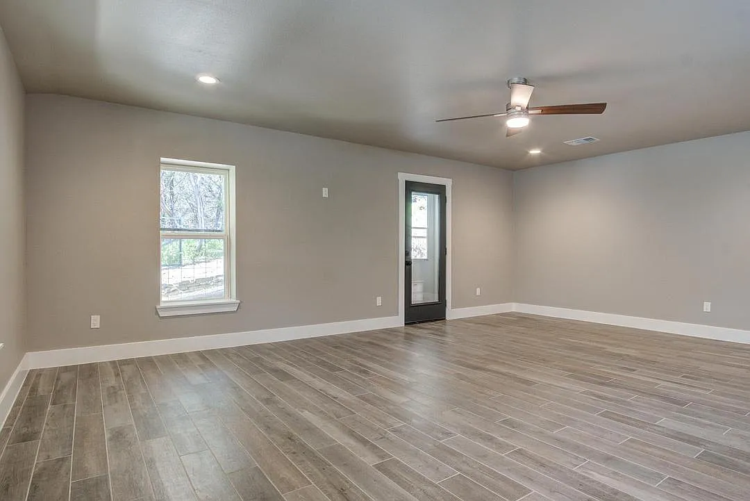 3 bed, 2.5 bath, 2127 sqft, $2,500 — Photo 3