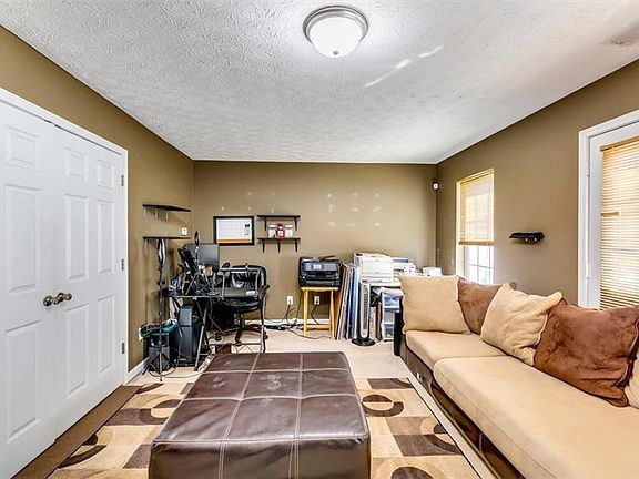 5th image of 6371 Redan Sq