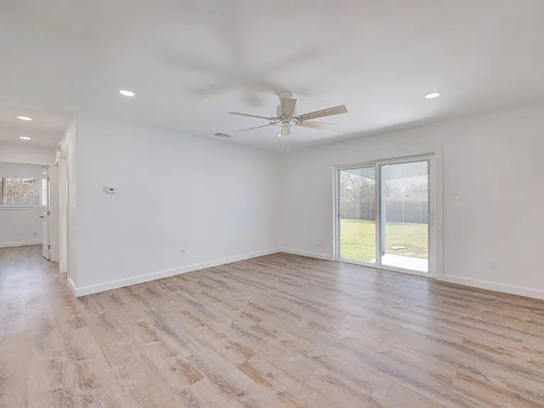 801 Salem Ln — Photo 19
