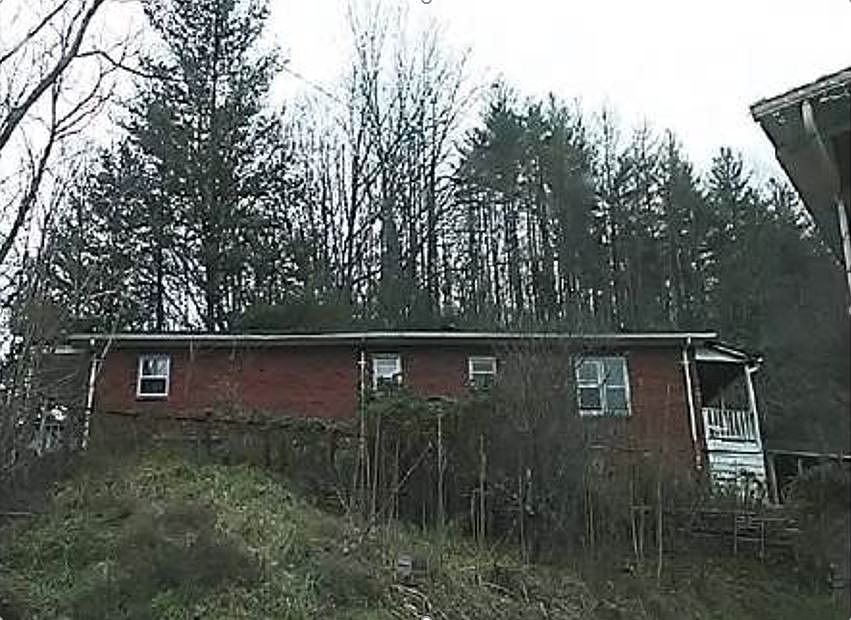 2nd image of 38 Pine Dr
