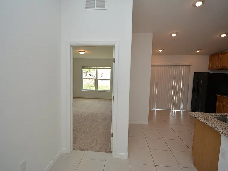 33 Rosecroft Ln #B — Photo 19