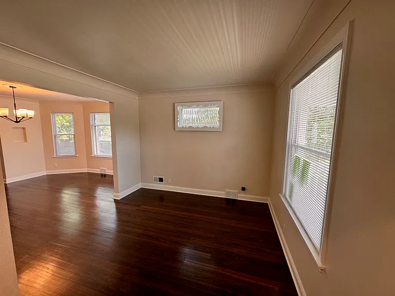 15745 Drexel Ave — Photo 17