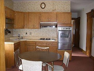 1st image of 2421 Gunderson Ave
