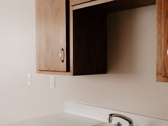 5th image of 3514 Hennepin Ave S #201