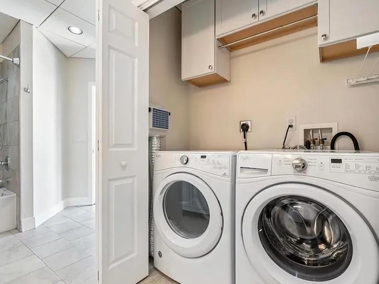 108 W Jefferson St #702 — Photo 10