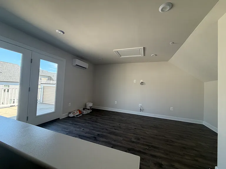 2135 Otter Creek Cir — Photo 25