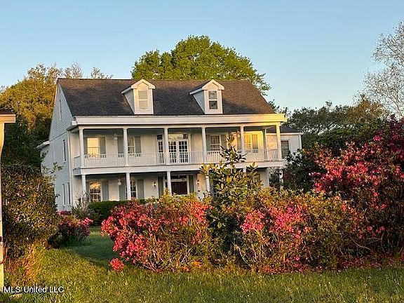 5th image of 76 Dream Hill Dr