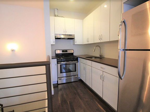 3rd image of 60 Jefferson St #1