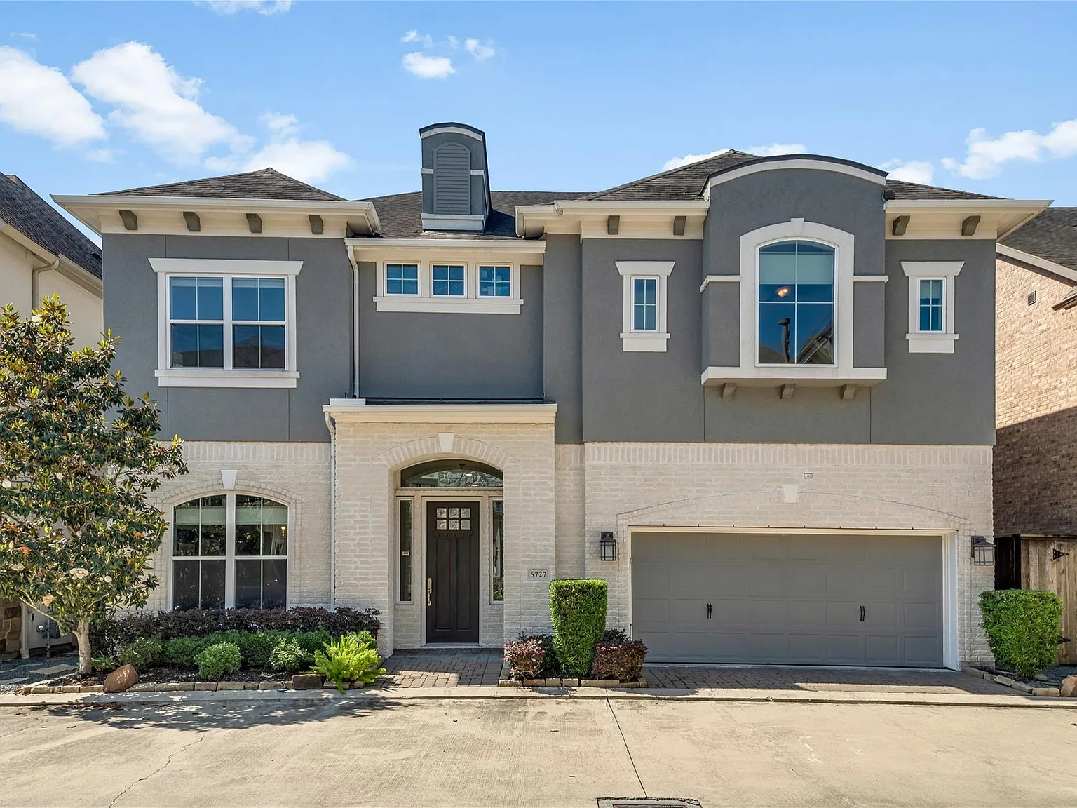 4 bed, 3.5 bath, 2836 sqft, $3,300 — Photo 1
