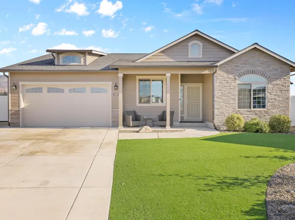 268 Oak Crest Way, Medford, OR 97501