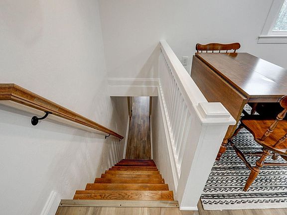 3rd image of 164 Park Ave APT 3