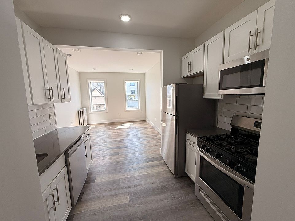 1st image of 232 Bidwell Ave #35E