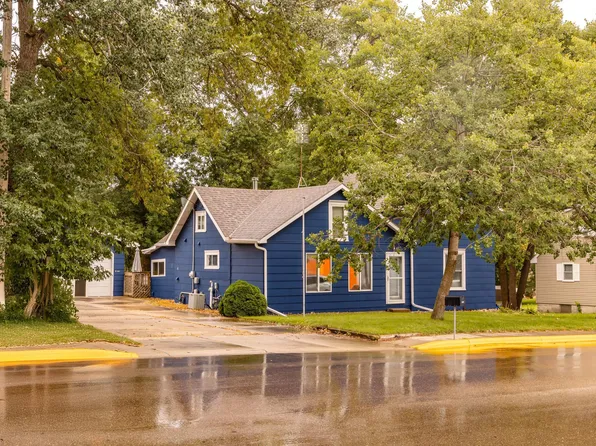 507 E 1st Ave, Osakis, MN 56360