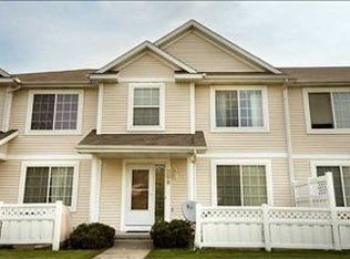 208 SE Cedarwood Ct, Grimes, IA 50111