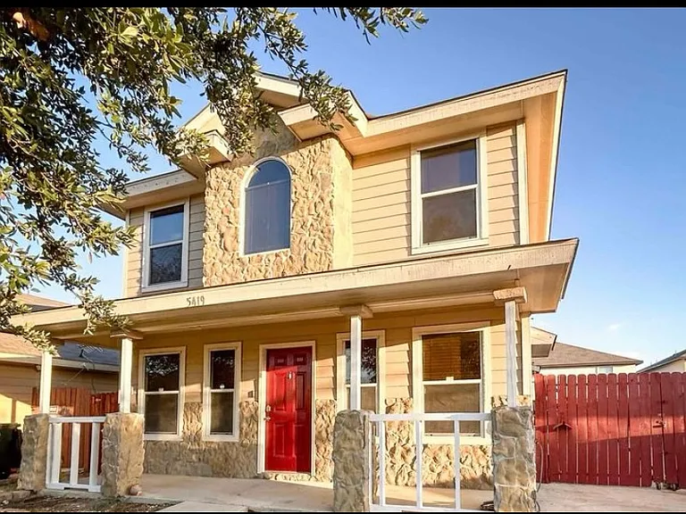 5419 Lost Hills Trl — Photo 3