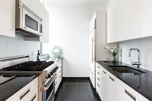 Sold by Compass | media 4