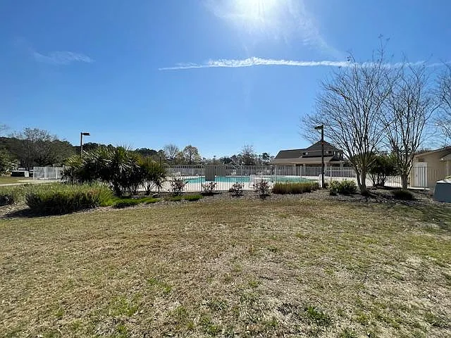 International Club's club house, easily walk or a 1-minute drive.