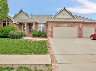 1624 E Tiara Pines Pl, Derby, KS 67037