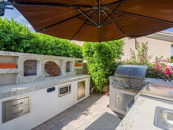 2nd image of 81262 Avenida Lorena