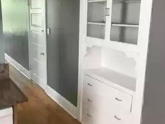 4th image of 3435 N Claremont Ave